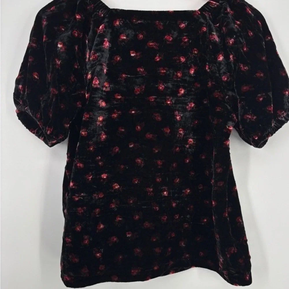 LOFT Velvet Puff Sleeve Blouse Womens XS‎ Black Red Floral Sweetheart Neck Top